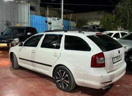 سكودا | SKODA اوكتافيا 2012