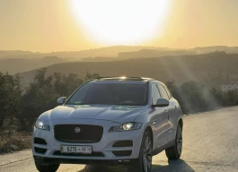 جاكوار F-PACE 2017